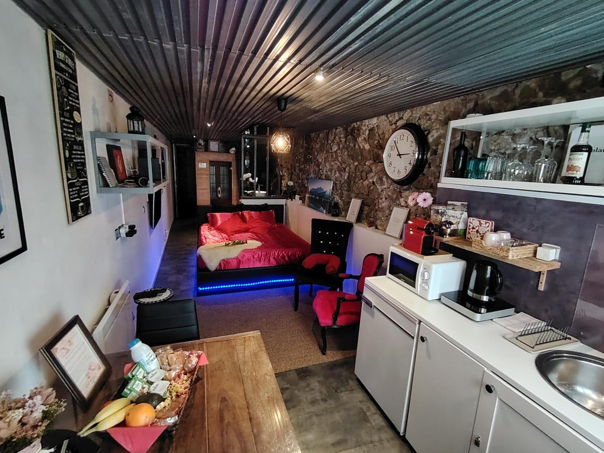 Sweet Loft Grenoble-Love Room Avec Jacuzzi & Sauna Extérieur photo